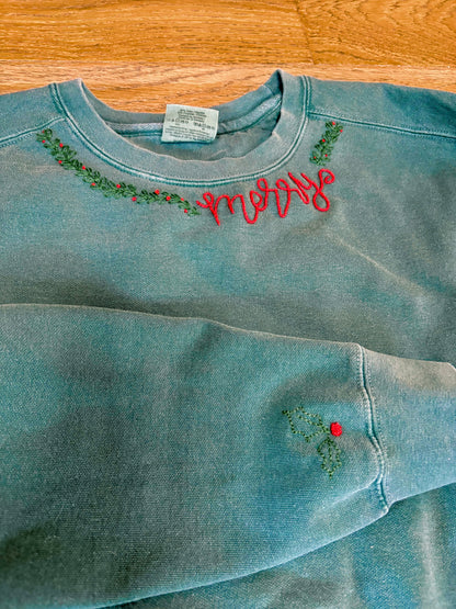 MERRY EMBROIDERED SWEATSHIRT